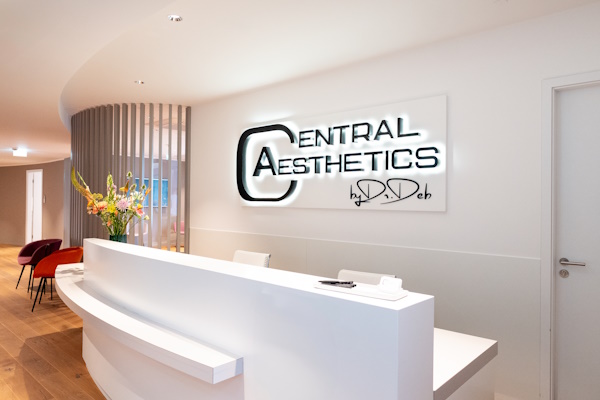 praxis-12-central-aesthetics-frankfurt-dr-deb.jpg 